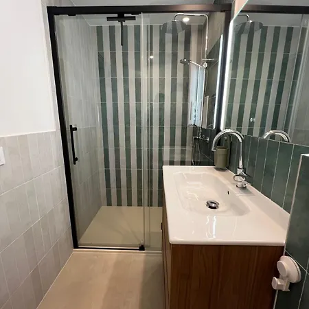 Oliva & Paradise Apartment *